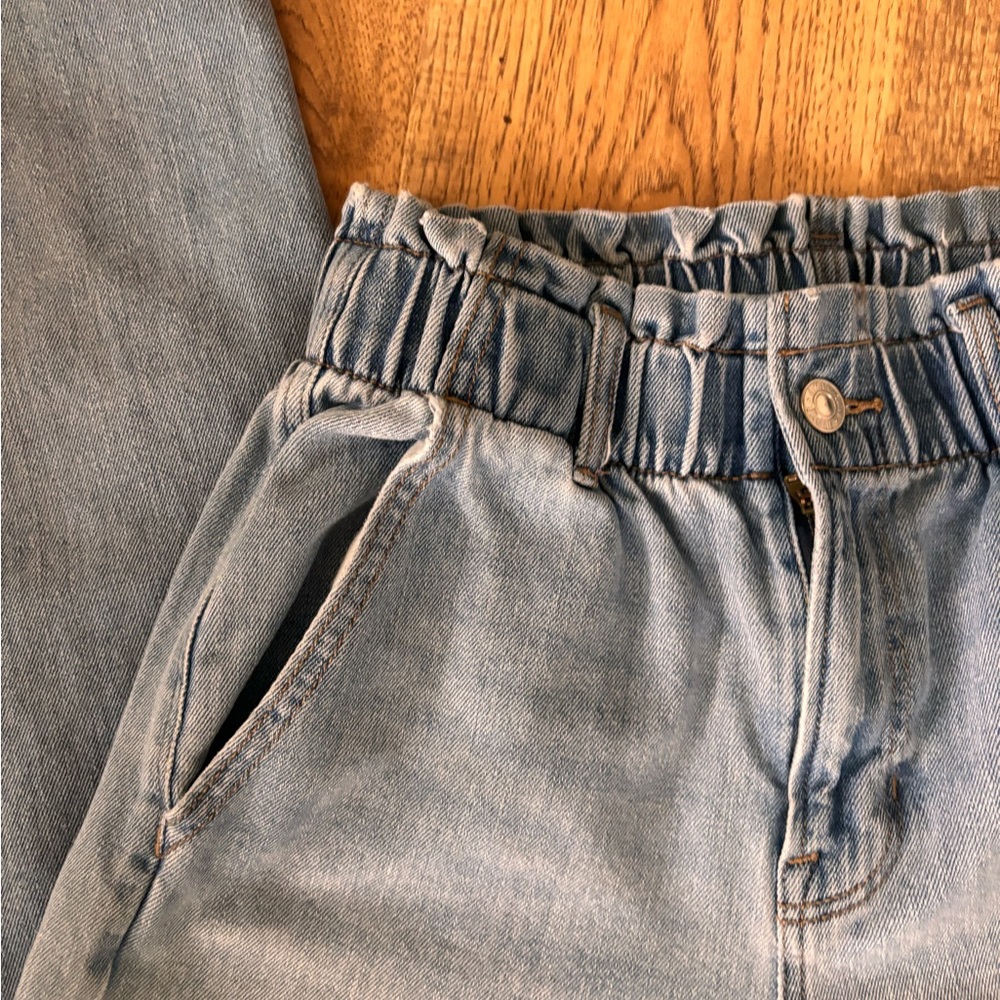 COPY - American Eagle paper bag waist jeans size 2 light wash EUC - Picture 3 of 8
